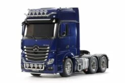 Tamiya R/C Mercedes-Benz Actros 3363 6x4 GigaSpace Pearl Blue